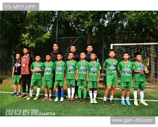 楚阿梅尼的崛起与挑战：从天才少年到足球世界的未来之星